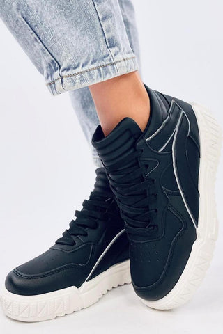 Sport Shoes | Spago Fashion