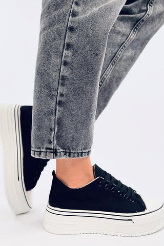 Sneakers | Spago Fashion